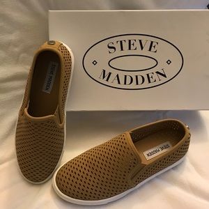 Steve Madden Elouise Slip On Sneaker